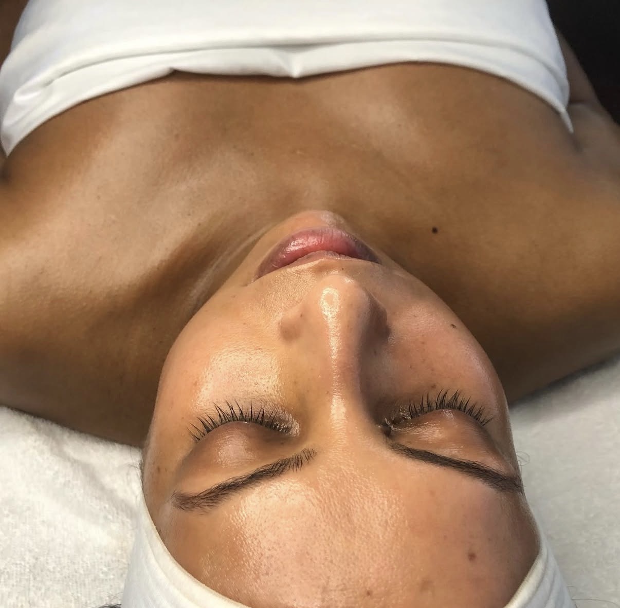 Vitamin C Radiance & Brightening Facial